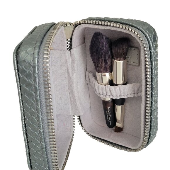 Trish McEvoy Other - Trish McEvoy Faux Snakeskin Textured Mini Makeup Organizer Case w Travel Brushes